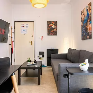 https://apt-center-downtown.hotels-of-thessaloniki.com